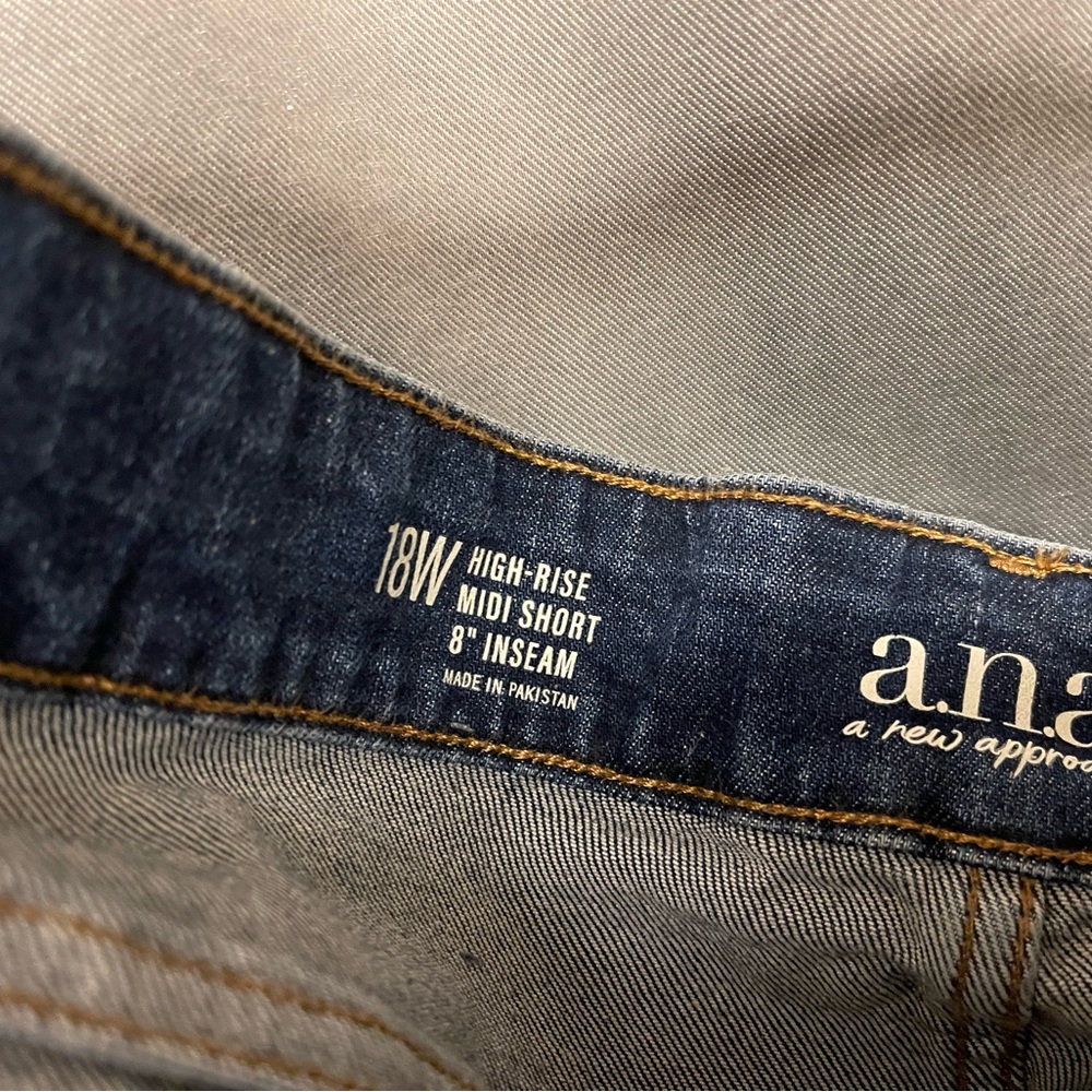 a.n.a plus size women distressed Jean shorts. - Picture 4 of 5